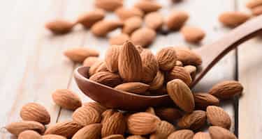 تصویر 4 از بادام درختی گلستان دربسته بندی لوکس ممتاز