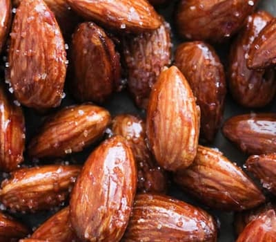 تصویر 1 از بادام درختی لعابی با مغز درشت مناسب پذیرایی