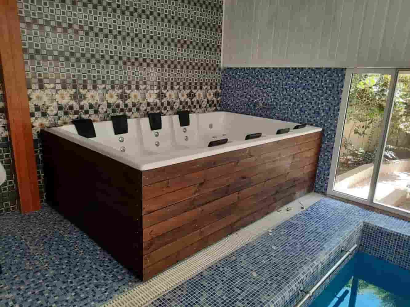 تصویر 1 از جکوزی حمام خانگی با عمق مناسب و نصب آسان در سرویس‌ها