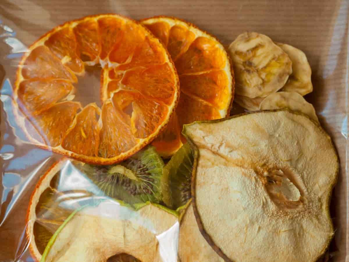 تصویر 1 از میوه خشک سیب قابل استفاده در رژیم های روزانه