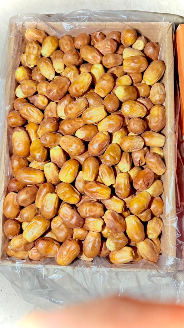 تصویر 2 از خرما زاهدی درجه یک فراشبند داخلی صادراتی