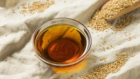 تصویر 4 از روغن کنجد زرآوه با خواص ضد التهابی و تسکین‌ دهنده