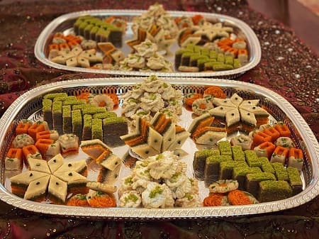 خرید شیرینی روح افزا