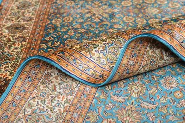 فرش ابریشم ایرانی اصیل جلوه ای بی همتا