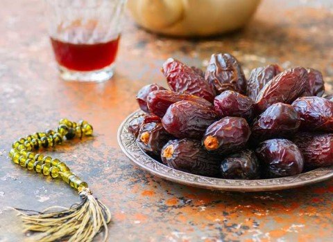 تصویر 2 از خرما پیارم لوکس طعم غنی طبیعی و پر انرژی