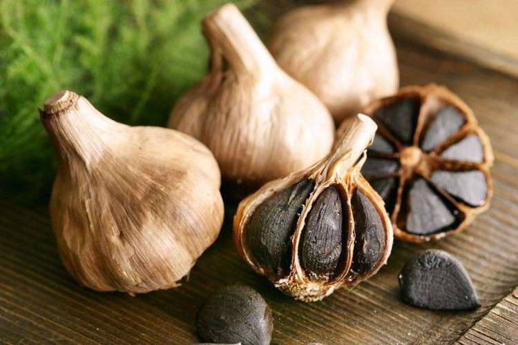 تصویر 2 از سیر سیاه مرغوب تضمینی بدون مواد افزودنی