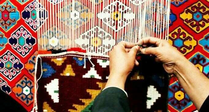 تصویر 4 از تابلو فرش طرح اسلیمی ختایی ایرانی سنتی