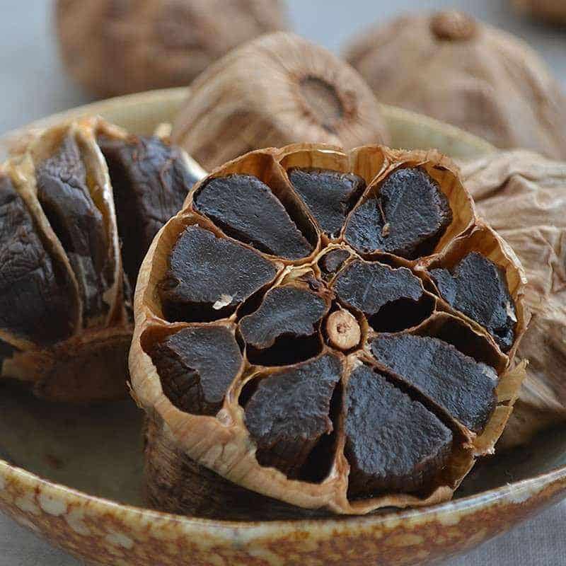 تصویر 4 از سیر سیاه او آب یکدست با بافت فشرده و سالم