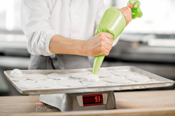 خمیر مایع خشک فعال ویژه شیرینی پزی حرفه ای