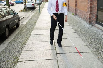 عصا نابینایان هوشمند دارای سنسور تشخیص موانع