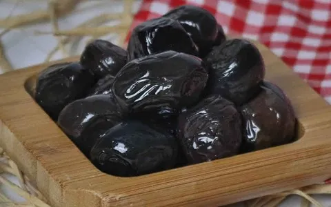 تصویر 1 از خرما مضافتی بم درجه یک تازه و خوشمزه