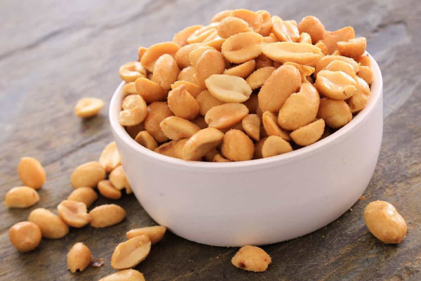 تصویر 4 از بادام زمینی بو داده مناسب پذیرایی و مصرف روزانه