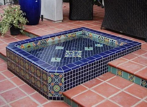 تصویر 4 از کاشی سنتی کف حیاط دوام بالا در برابر نور مستقیم خورشید