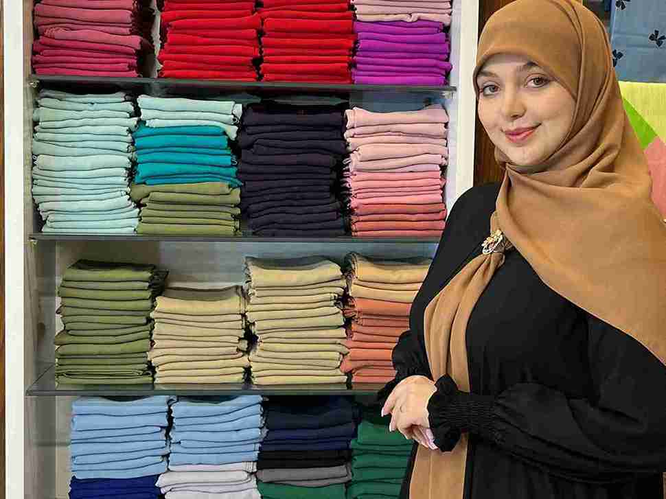 تصویر 2 از روسری کشدار نارا ترکیب راحتی زیبایی و فروش بالا