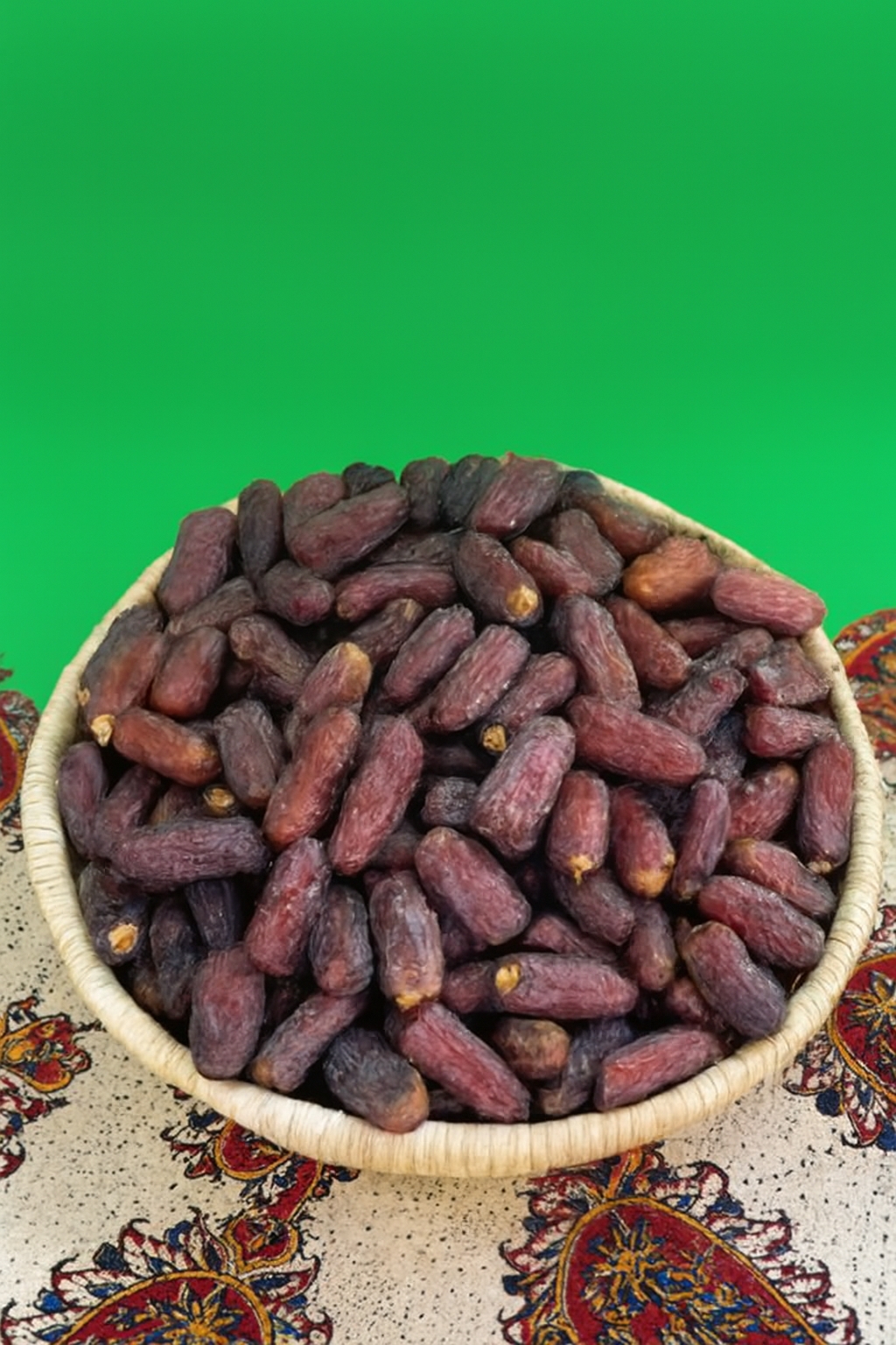 همکاری با تأمین‌کنندگان خرمای پیارم