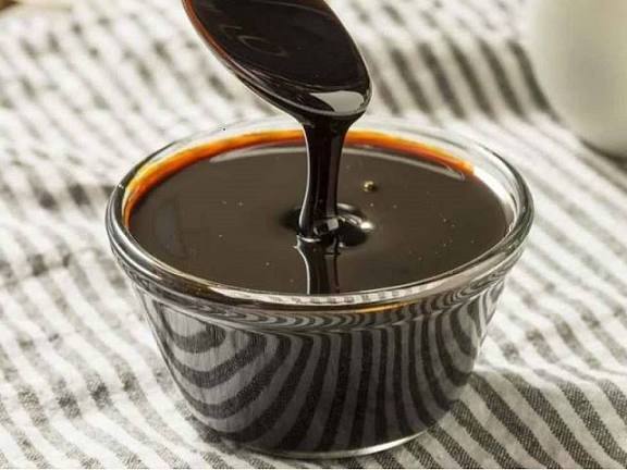 تصویر 2 از شیره خرما مضافتی بم با طعم طبیعی و دلنشین