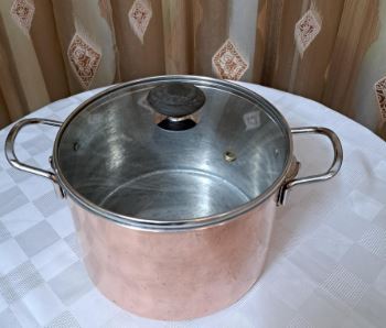 تصویر 3 از قابلمه مسی درب پیرکس با طراحی مدرن و کاربردی