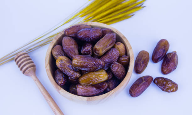تصویر 2 از خرما مضافتی درجه یک با ظاهر یکدست و خوش فرم
