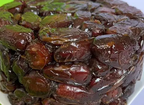 خرما قشقایی خاص محصولی عالی جهت مصرف روزانه کنار نوشیدنی های داغ مناسب پذیرایی خانگی