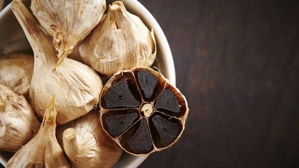 تصویر 4 از سیر سیاه اصل خالص مناسب مصارف گوناگون