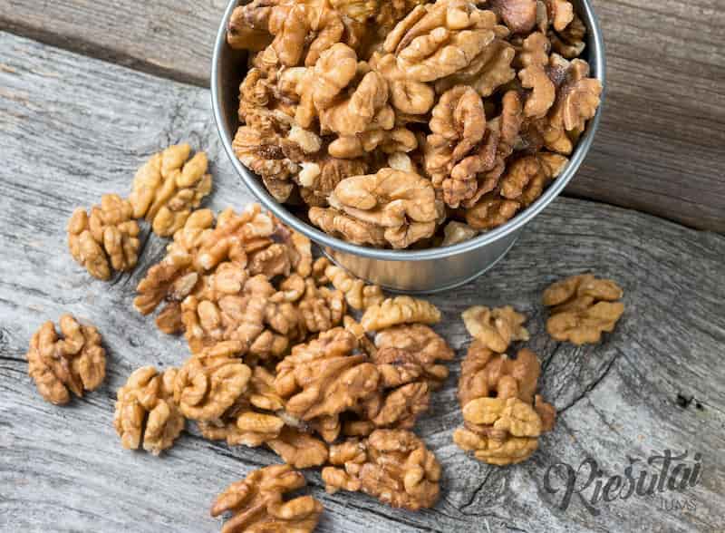 مغز گردو فسنجانی با چربی بالا و تازه