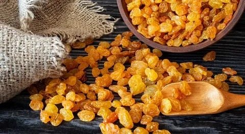 کشمش پلویی تیزابی مناسب طبخ انواع غذا