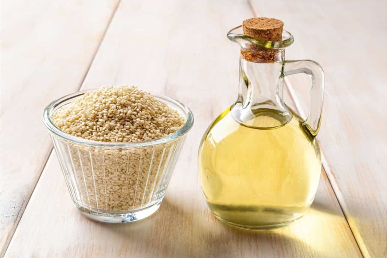 تصویر 2 از روغن کنجد ماساژ مناسب مراقبت از پوست با بافت نرم و سبک
