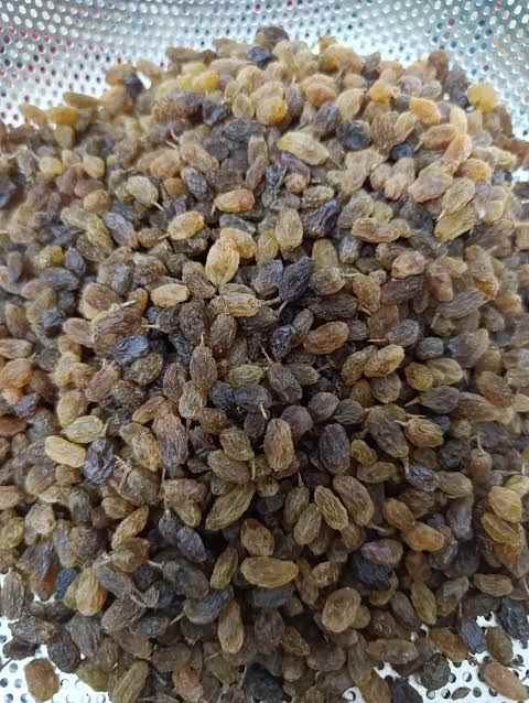 تصویر 3 از کشمش سیاه شیرین مناسب مصرف روزانه خانوار
