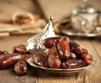 تصویر 4 از خرما پیارم برادران حسینی با کیفیت ممتاز و طعم طبیعی