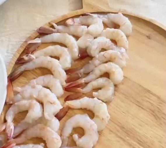 میگو بدون رگ