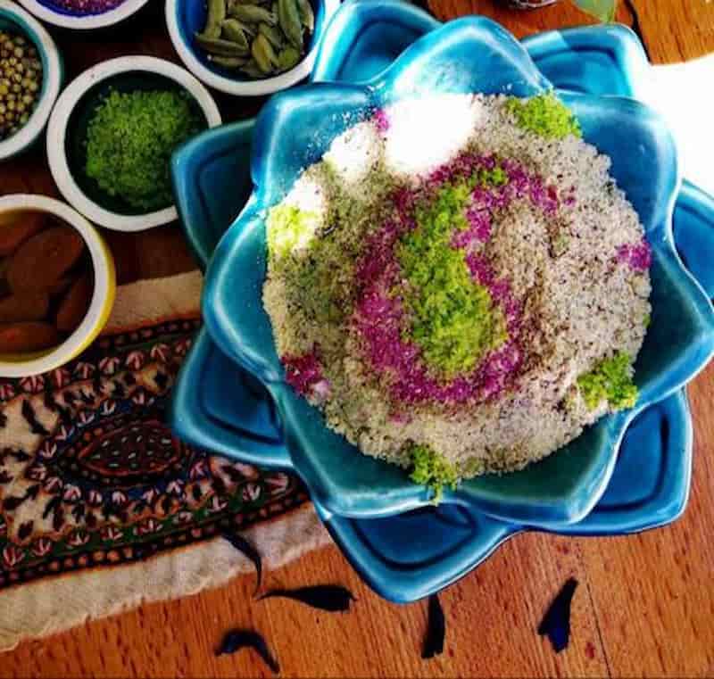 قوتو کرمان اصل سفارشی با مغزیجات مرغوب و مغذی