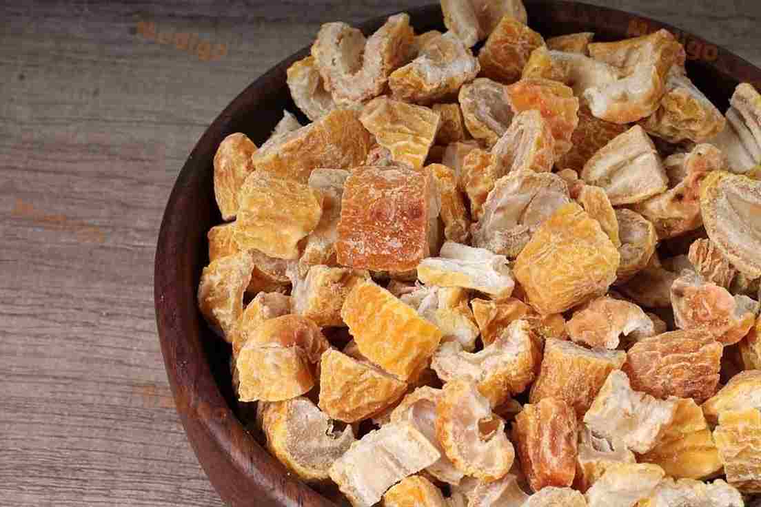 تصویر 1 از چیپس خرما زنجبیلی طبیعی با طعم شیرین مناسب میان وعده سالم