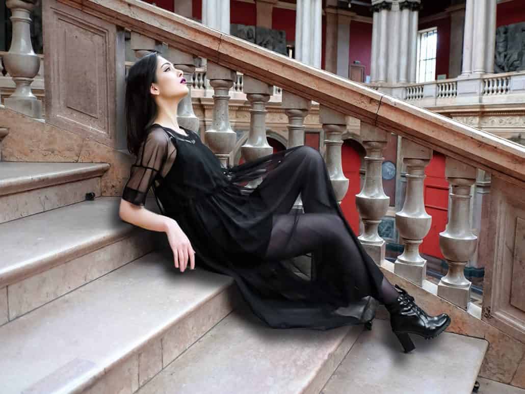 پیراهن مشکی زنانه بلند طراحی فاخر و چشمگیر