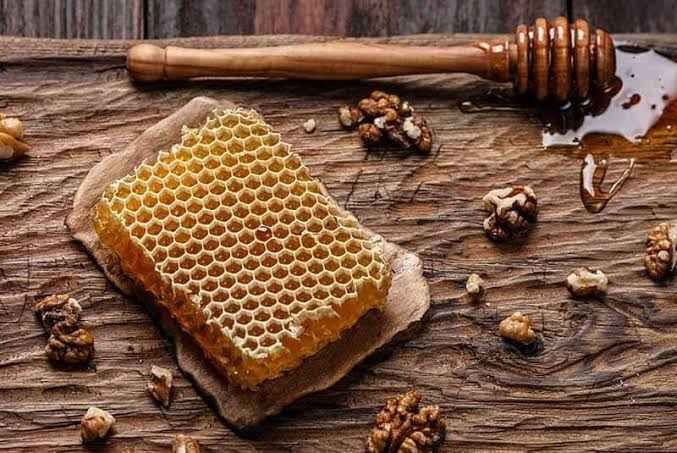 تصویر 3 از عسل کوهی چندگیاه با کیفیت مطلوب مناسب مصرف روزانه