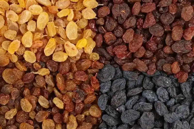 کشمش پلویی اردکان چند رنگ مرغوب و تازه