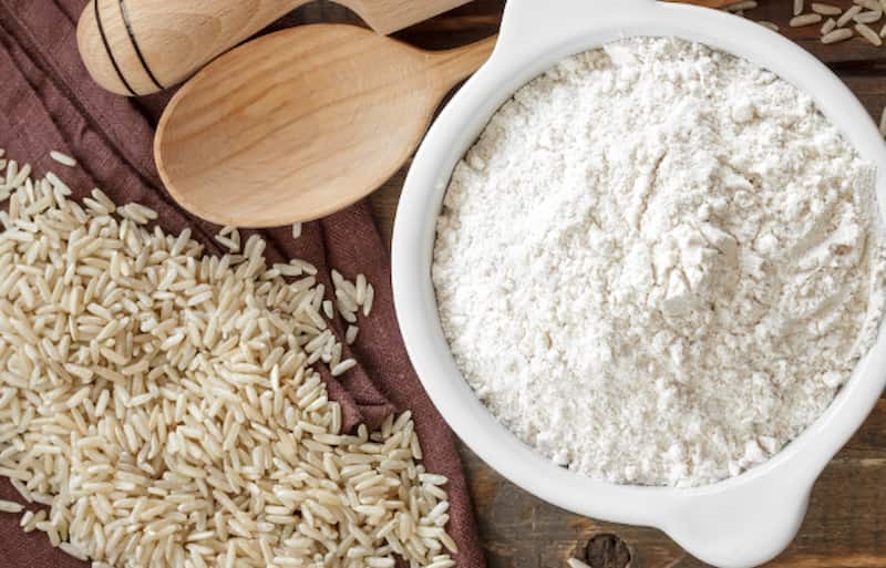 آرد برنج اعلا سفید و مرغوب برای تولید غذایی و پخت شیرینی