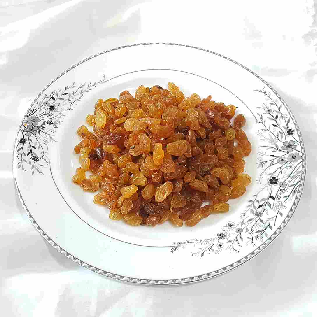 تصویر 1 از کشمش پلویی تیزابی بدون مواد شیمیایی مناسب مصرف غذایی