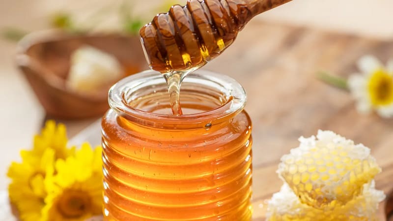 تصویر 3 از عسل آویشن طبیعی تهیه شده از شهد ناب