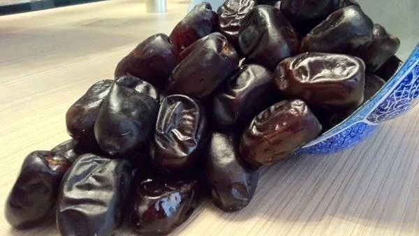 تصویر 2 از خرما مضافتی سراوان انتخابی مناسب برای فروشگاه ها و مراکز پخش