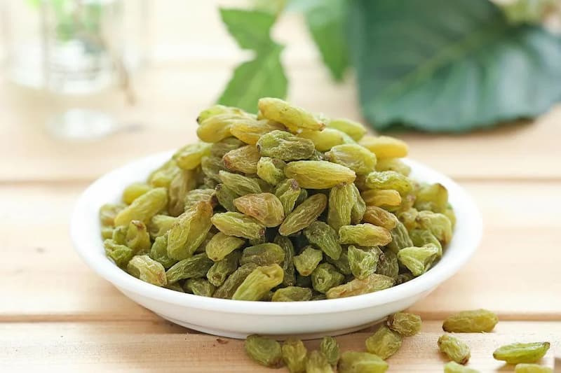 تصویر 1 از کشمش آفتابی کاشمر مرغوب با طعم شیرین طبیعی
