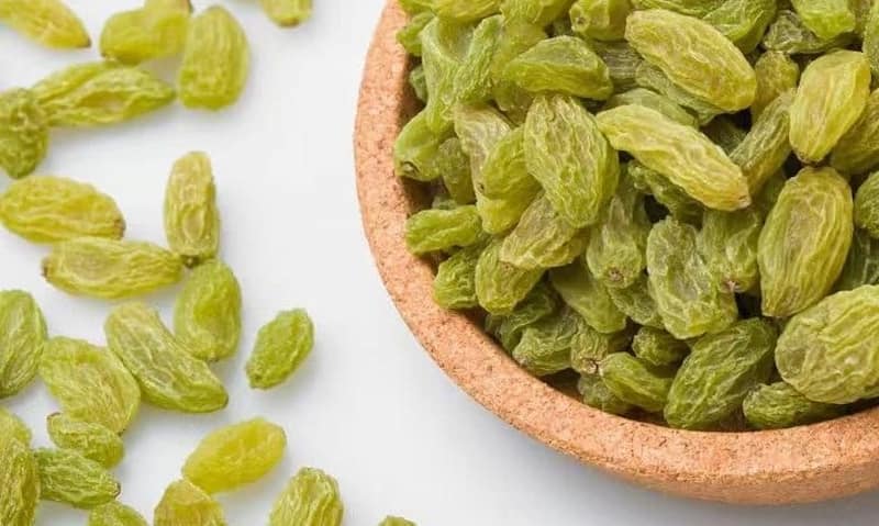 تصویر 3 از کشمش آفتابی کاشمر مرغوب با طعم شیرین طبیعی