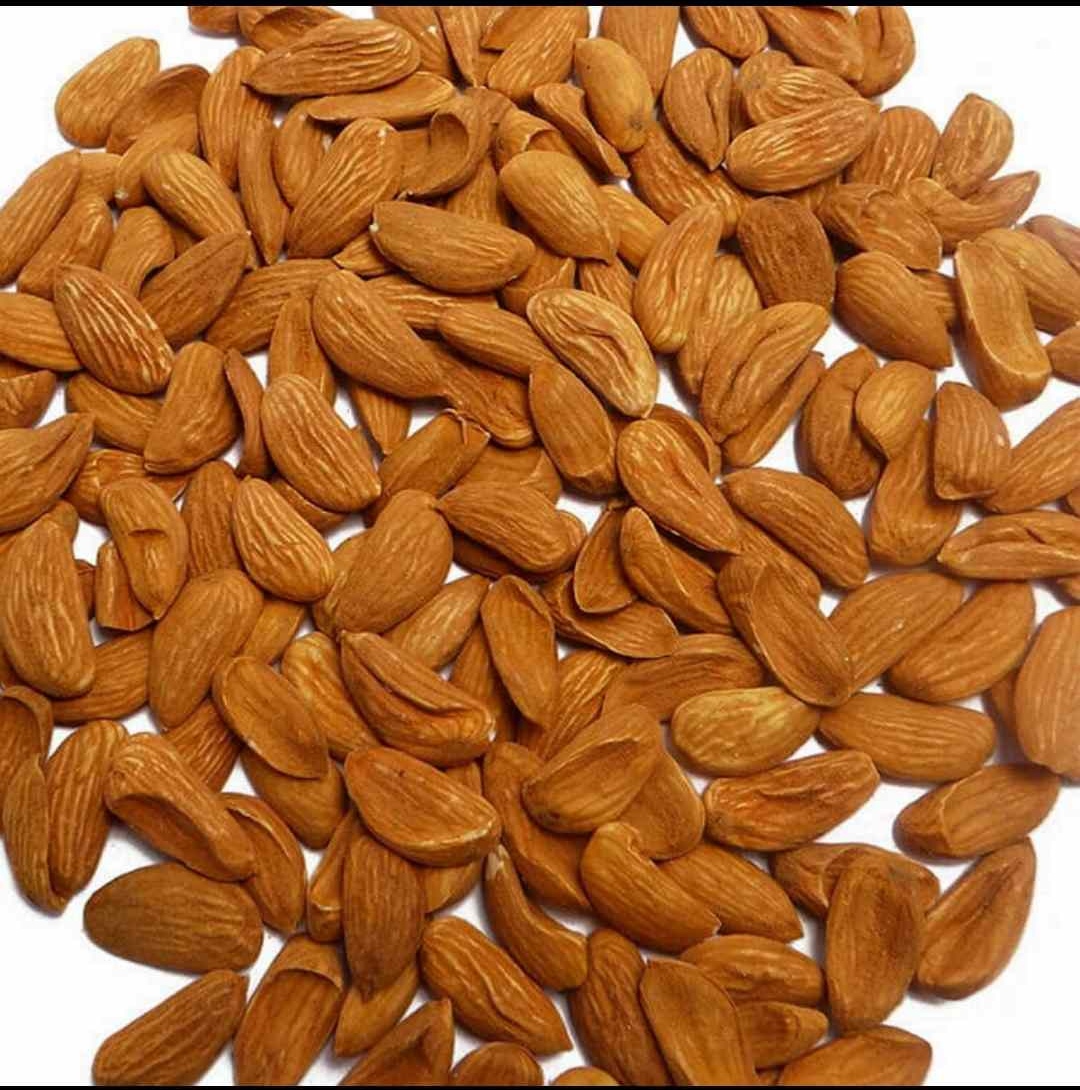 تصویر 1 از مغز بادام ایرانی با طعم دلنشین