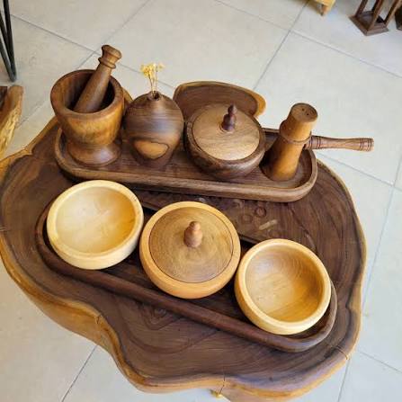ظروف چوبی آشپزخانه ساخته شده از چوب طبیعی مرغوب