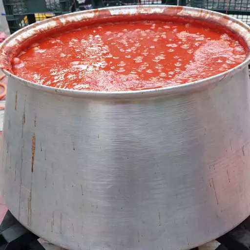 تصویر 4 از رب گوجه فرنگی خانگی با طعم اصیل و طبیعی
