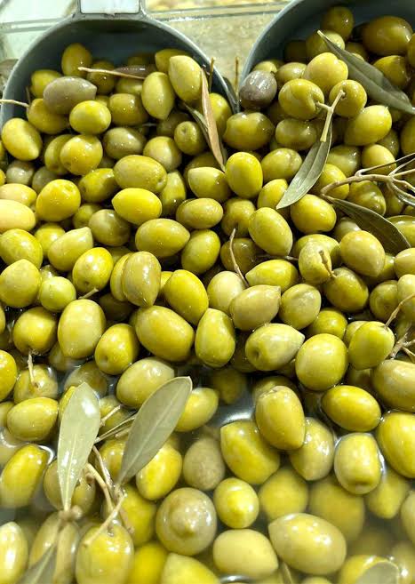 تصویر 1 از قیمت فروش ویژه + پت ۱۰ کیلویی زیتون اصیل و ممتاز ایرانی