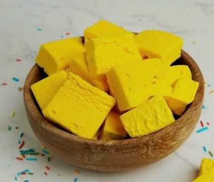 تصویر 1 از بستنی خشک زعفرانی تهیه شده از زعفران مرغوب ایرانی