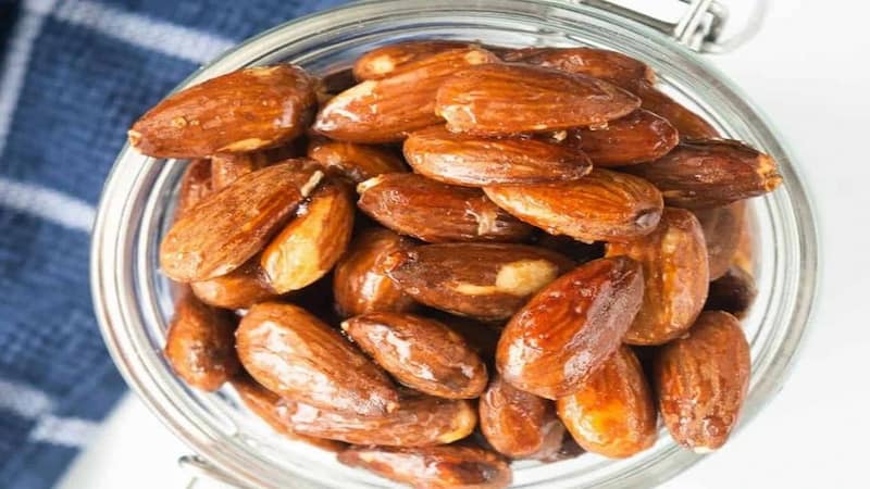 تصویر 4 از بادام مامایی شور با مغز درشت و برشته شده