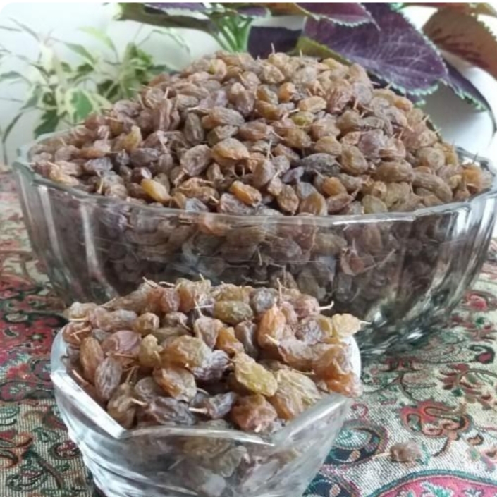 خرید و قیمت کشمش سایه خشک ملایر (بدون تیزاب )بدون هسته