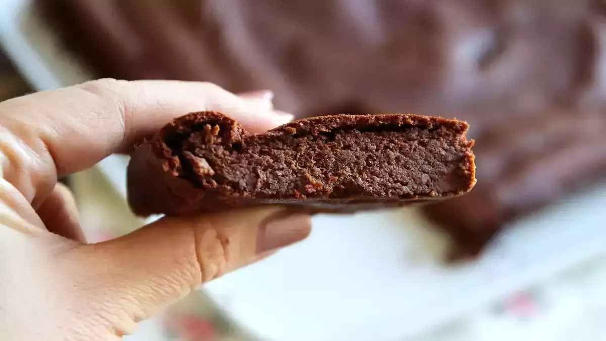 خمیر خرما حلیتینه یکدست و شیرین با کاربرد متنوع