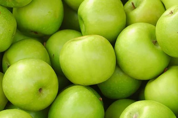 تصویر 3 از سیب گلاب سبز با طعم شیرین و عطر دلپذیر